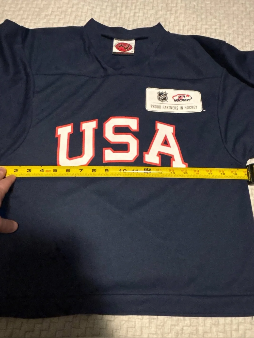 USA Hockey Jersey Size Youth Medium - 20 inches pit to pit, 23.5 inch length